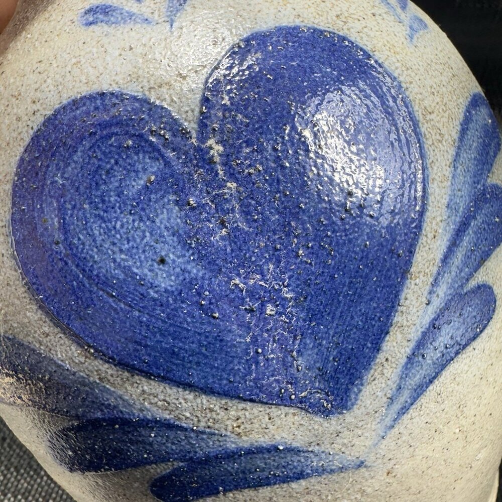 1994 Rowe Pottery Works Salt Glazed Gray Blue Heart Jug Carafe Container Marked - Picture 7 of 16